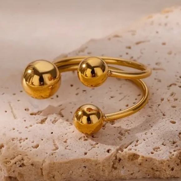 Elegant 18K Golden Plated Stainless Steel Open Ring with Spherical Beads - Picture 1 of 8